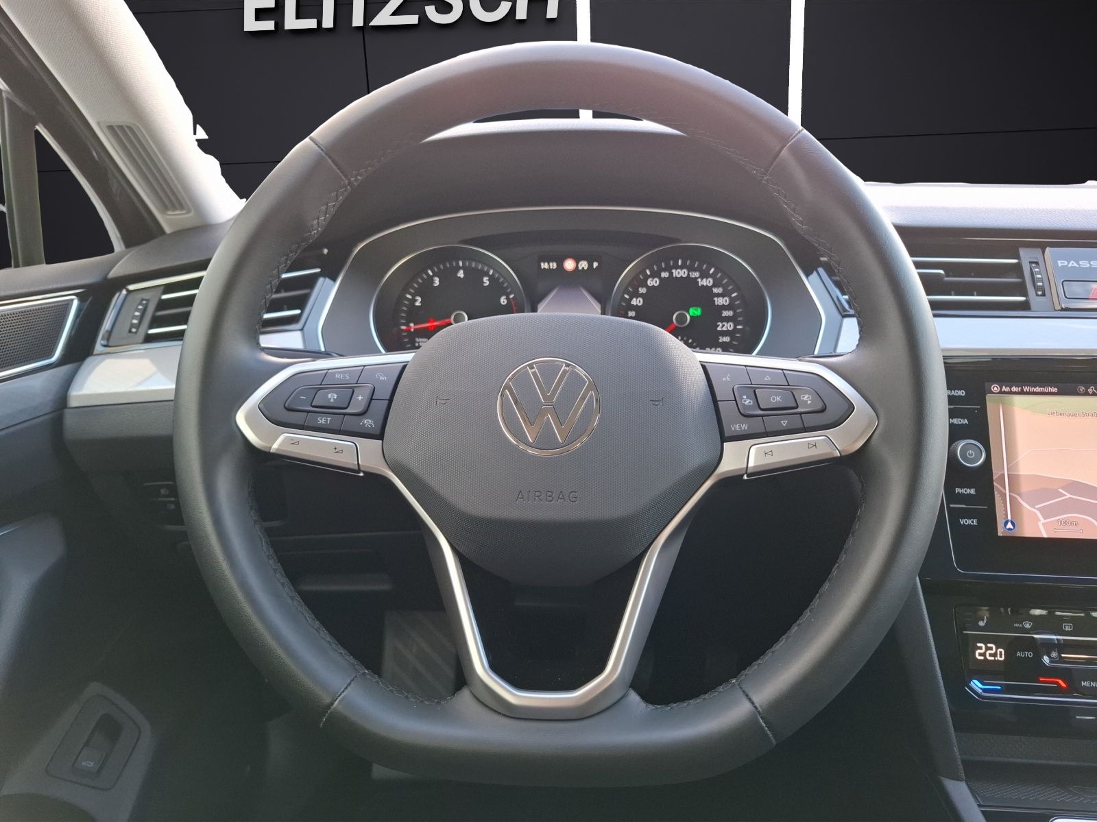 Fahrzeugabbildung Volkswagen Passat Variant TSI Business DSG STH Matrix Navi