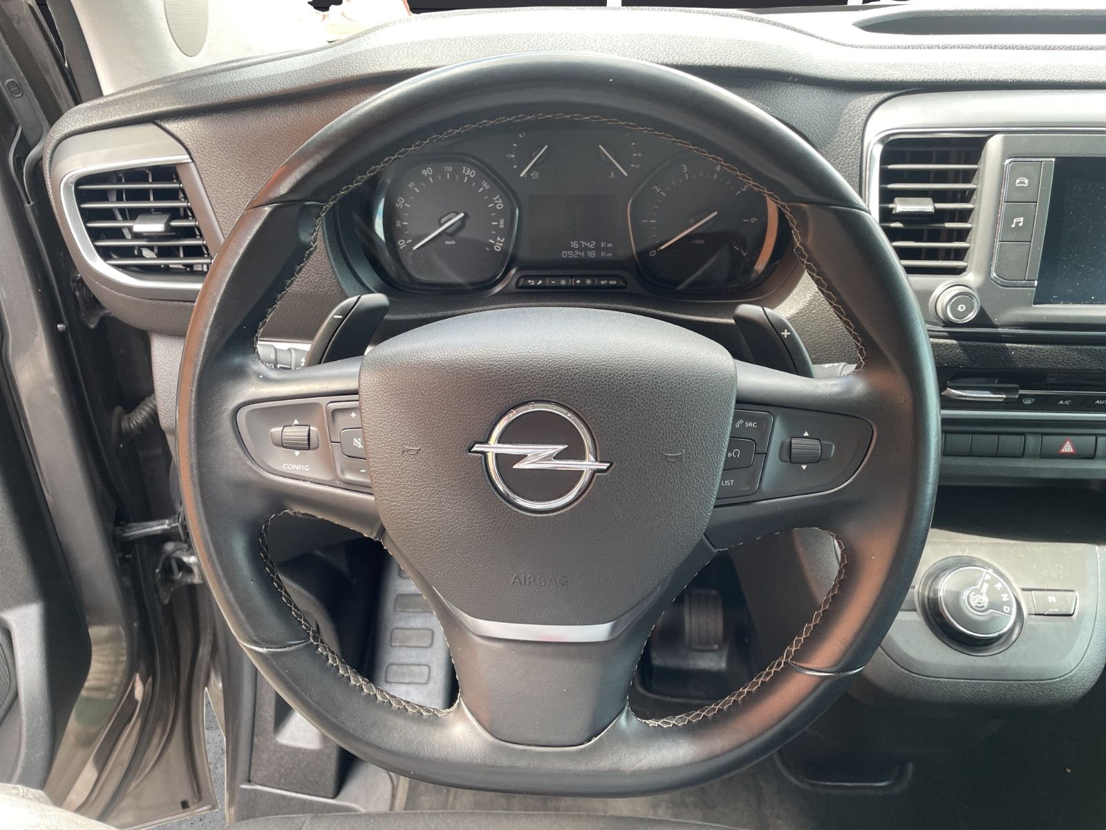 Fahrzeugabbildung Opel Zafira Life Selection M*1.Hand*Shz*Rkü*8 Sitzer