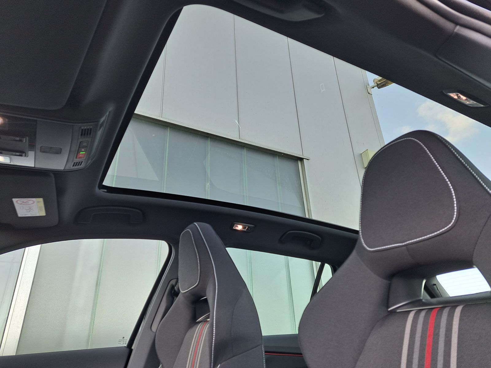 Fahrzeugabbildung SKODA Kamiq Monte Carlo 1.5 TSI DSG MATRIX-LED NAVI