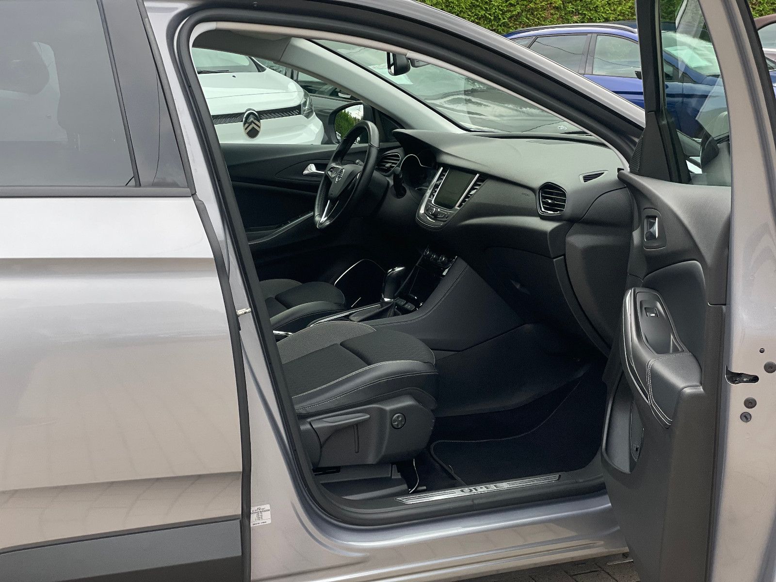 OPEL Grandland X, 2017, Benzin, 131 PS