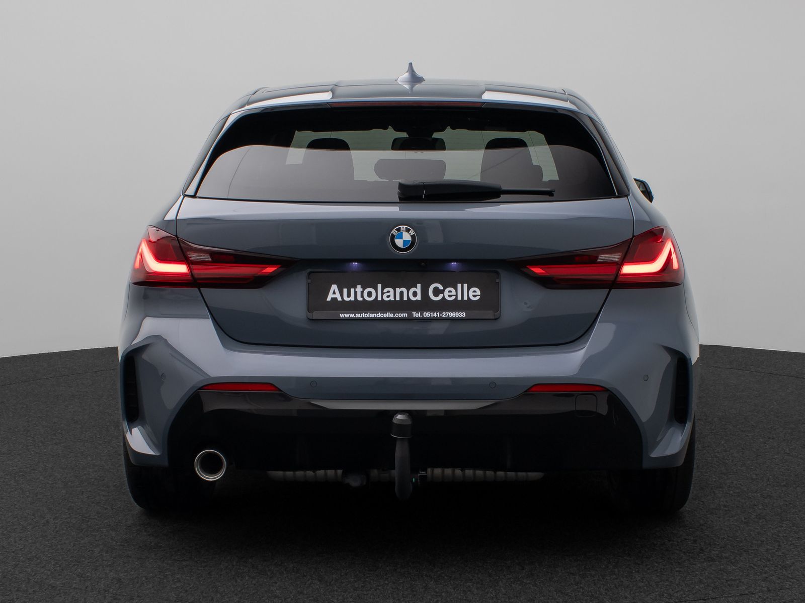 Fahrzeugabbildung BMW 118i M Sport Panorama Kamera HUD DAB H/K Komfort
