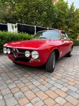 Alfa Romeo GTV - rote Alfa Romeo GTV