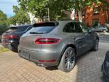 Porsche Macan Turbo Mod.2015 Deutsches-Fahrzeug  Extras! - Porsche Macan mit Benzin-Antrieb: Grau