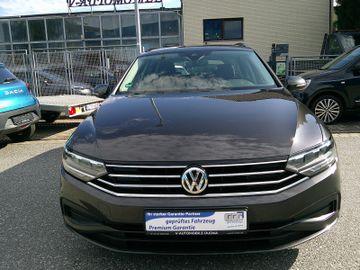 Volkswagen Passat Variant - 9
