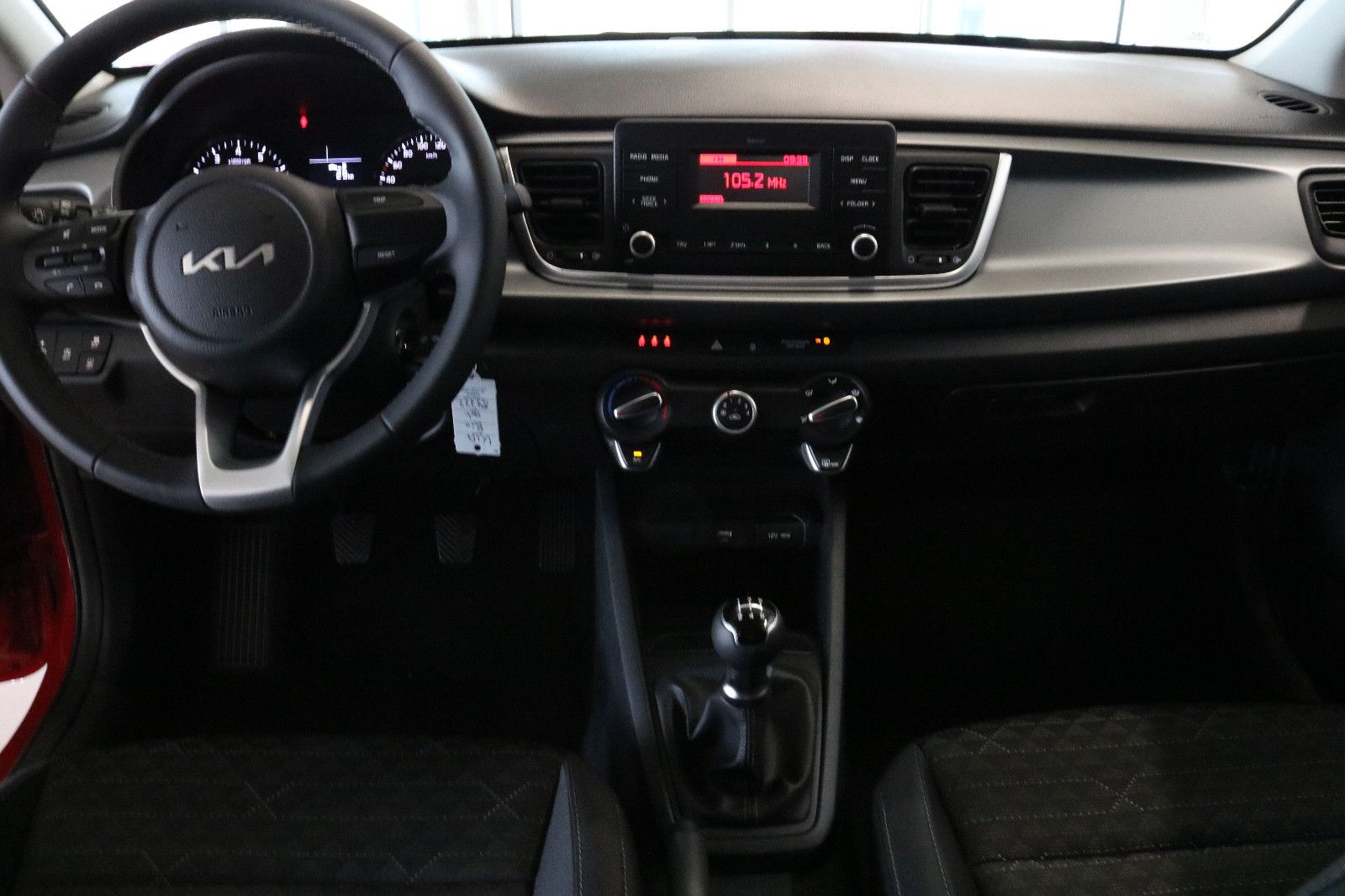 Fahrzeugabbildung Kia Rio   1,2 DPI 62 KW 84 PS  Klimaanlage/PDC