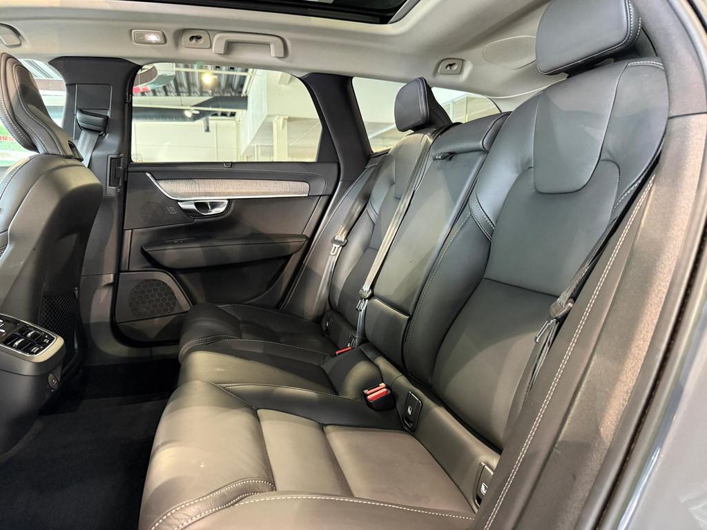 Volvo V90 Cross Country