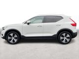 Volvo XC 40 Momentum Pro T3 2WD LED+NAVI+APP+RFK+STH+L - weiße Volvo XC40