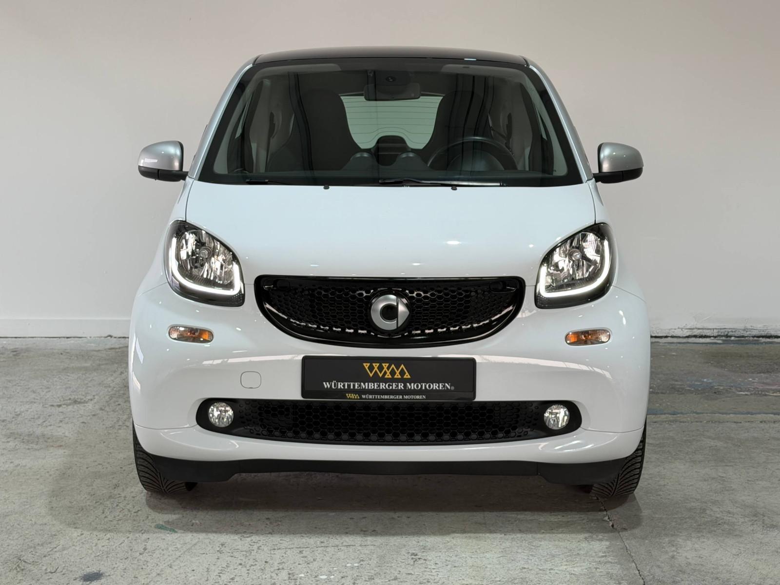 Smart ForTwo Coupe*PANO*KAMERA*JBL*NAVI*CARPLAY*LED*