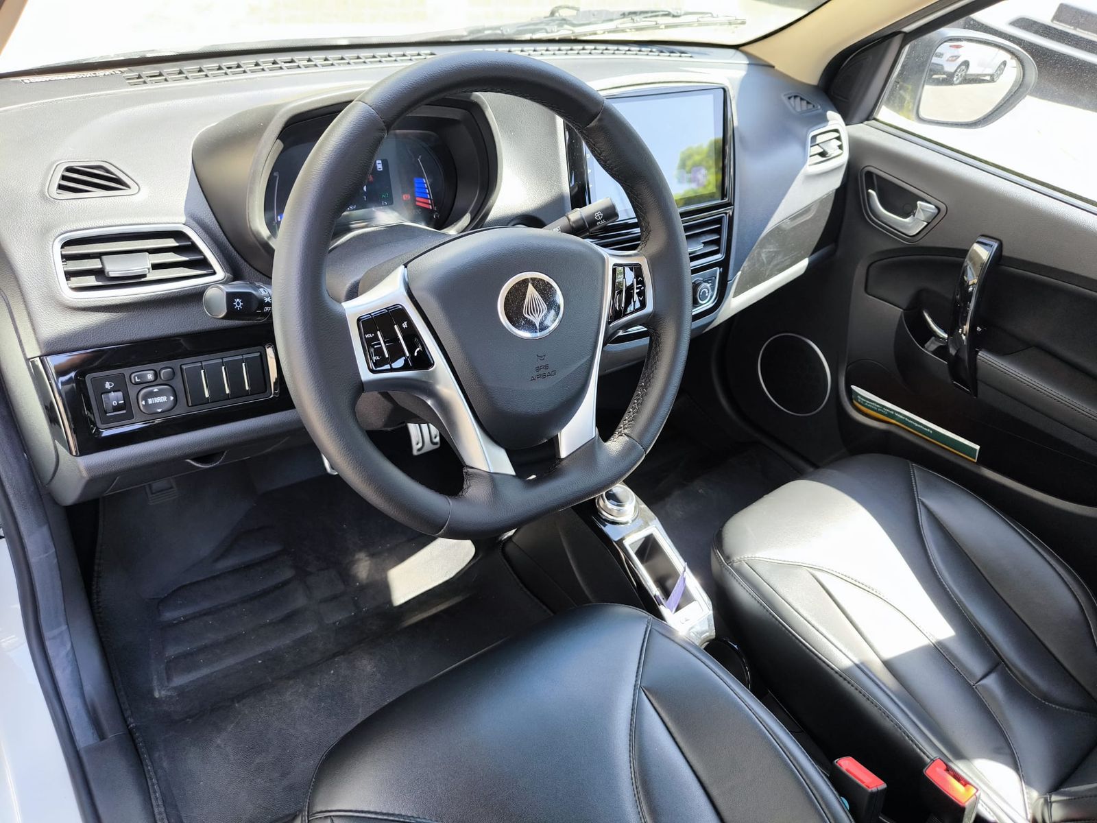 Fahrzeugabbildung Elaris Pio 36KW+LED+NAVI+KAM+KLIMA+LEDER+CARPLAY+