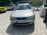 Opel Vectra 1.8. neu tüv - Opel Vectra aus 2001