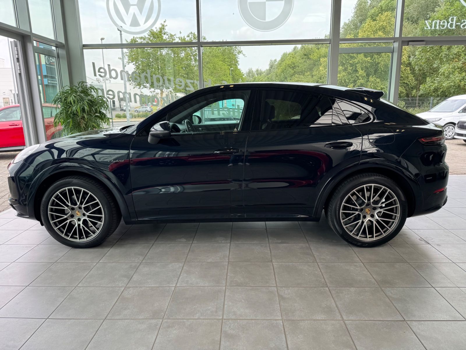 Fahrzeugabbildung Porsche Cayenne Coupe E-Hybrid Platinum Edition