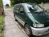 Nissan Serena 1.6 - Nissan Serena mit Benzin-Antrieb