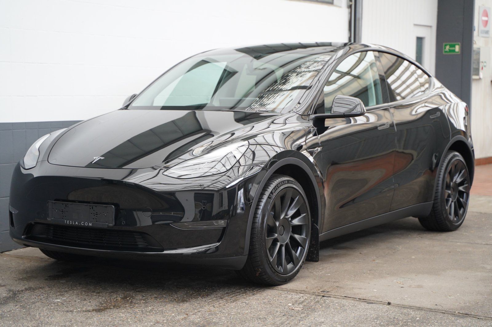 Tesla Model Y Long Range AWD *20-Zoll*Mwst. ausweisbar imagem 2
