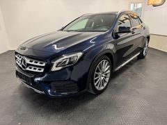 MERCEDES-BENZ GLA 250 4M*AMG LINE*PANO*LED*NAVI*KAMERA*19 ZOLL MERCEDES-BENZ GLA 250 4M*AMG LINE*PANO*LED*NAVI*KAMERA*19 ZOLL