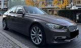BMW 320 Baureihe 3 Lim. 320 i Automatik*Leder*Navi* - gebrauchte BMW 320 aus dem Jahr 2013