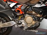Ducati Hypermotard 698 Mono RVE attraktives Zubehör - DUCATI VON 501 BIS 750 CCM