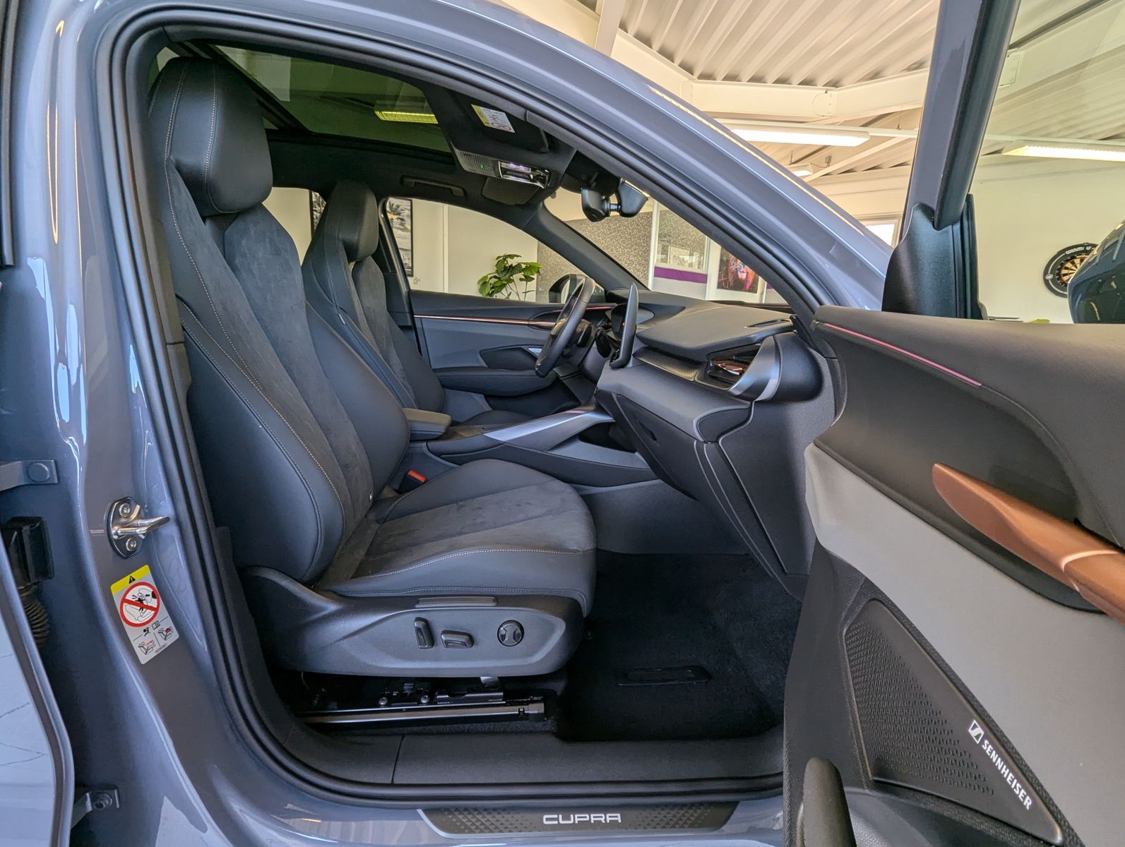 CUPRA Terramar 1.5eTSI HUD DCC Matrix Pano Sennh. 20" - Image 16