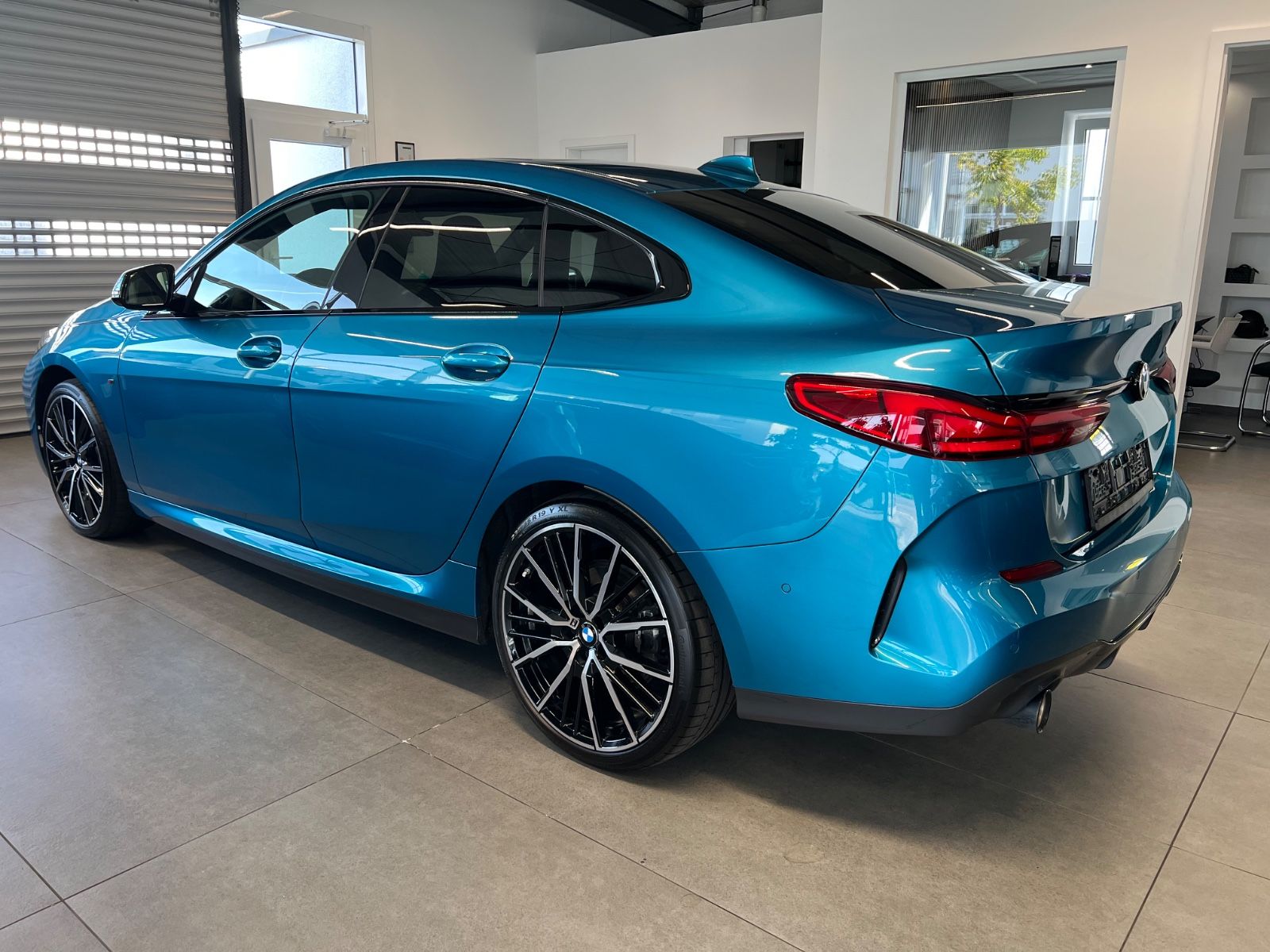 BMW 218 Gran Coupé M-Sport / Pano/ M-Sitze / H&K imagem 2