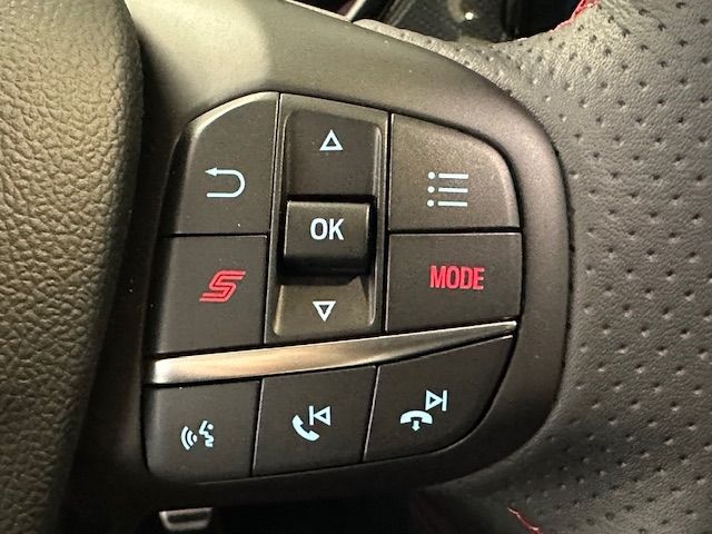 Fahrzeugabbildung Ford Focus ST X 2.3 Track Pack LED Dif.Sperre, Kamera