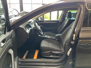 Volkswagen Passat Variant *LED*AHK*ACC*3ZONEN*1HAND*