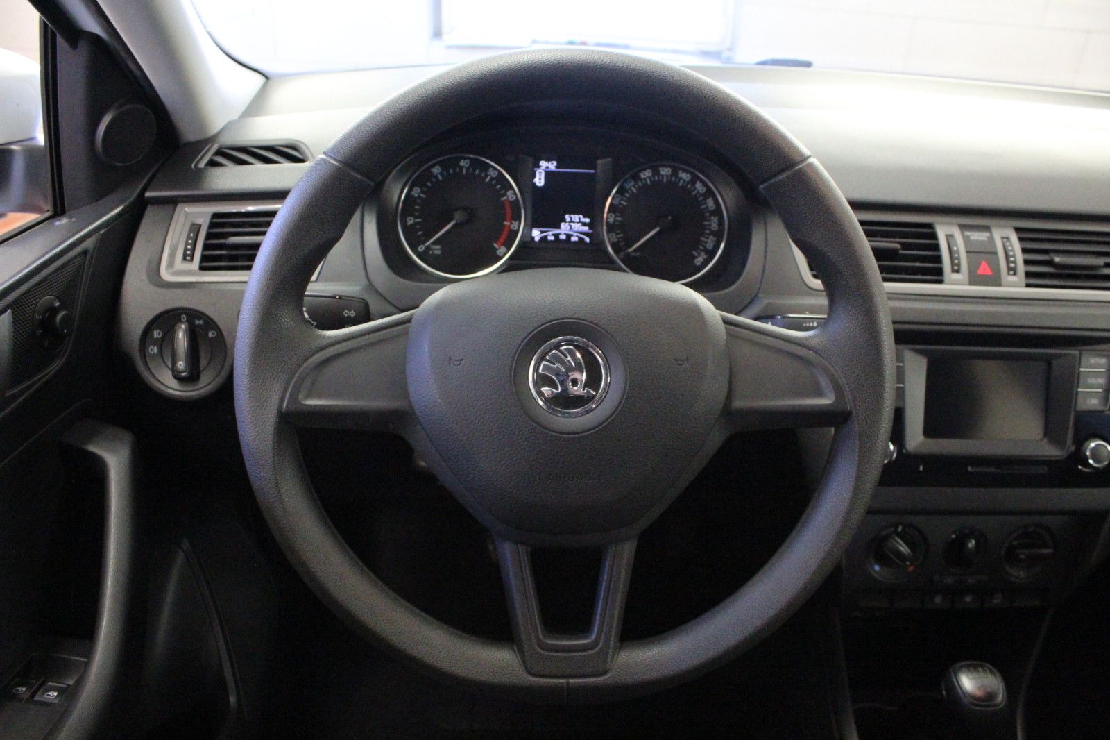 Fahrzeugabbildung SKODA Rapid 1.2 TSI Cool Edition Spaceback Allwetterre