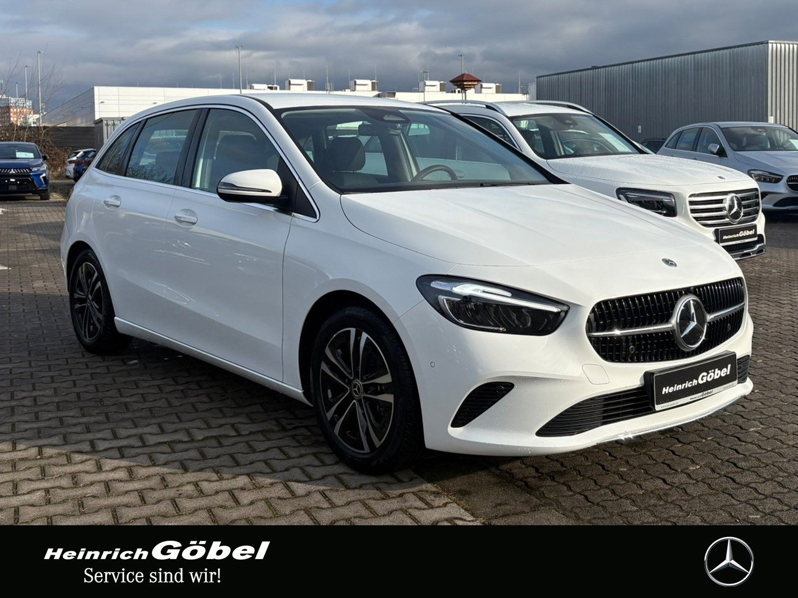 Fahrzeugabbildung Mercedes-Benz B 180 PROGRESSIVE*FAP*APPLECAR-PLAY*KAMERA*DISTR