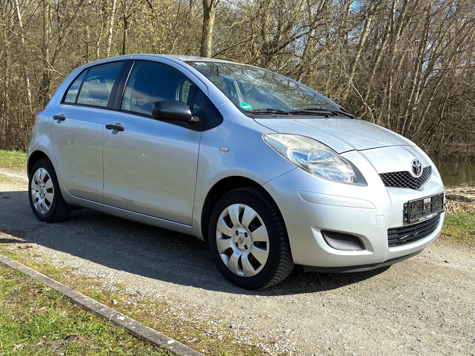 Toyota Yaris 1.0l Cool Klima Tüv=11/2026! 96T-Km! 2.Hd!