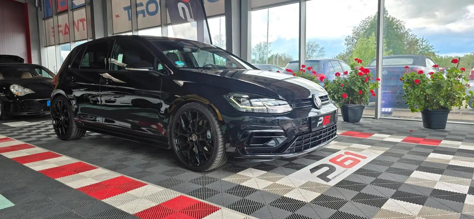 Volkswagen Golf VII  R/Kamera/Garantie/Dyn Audio/Akrapovic