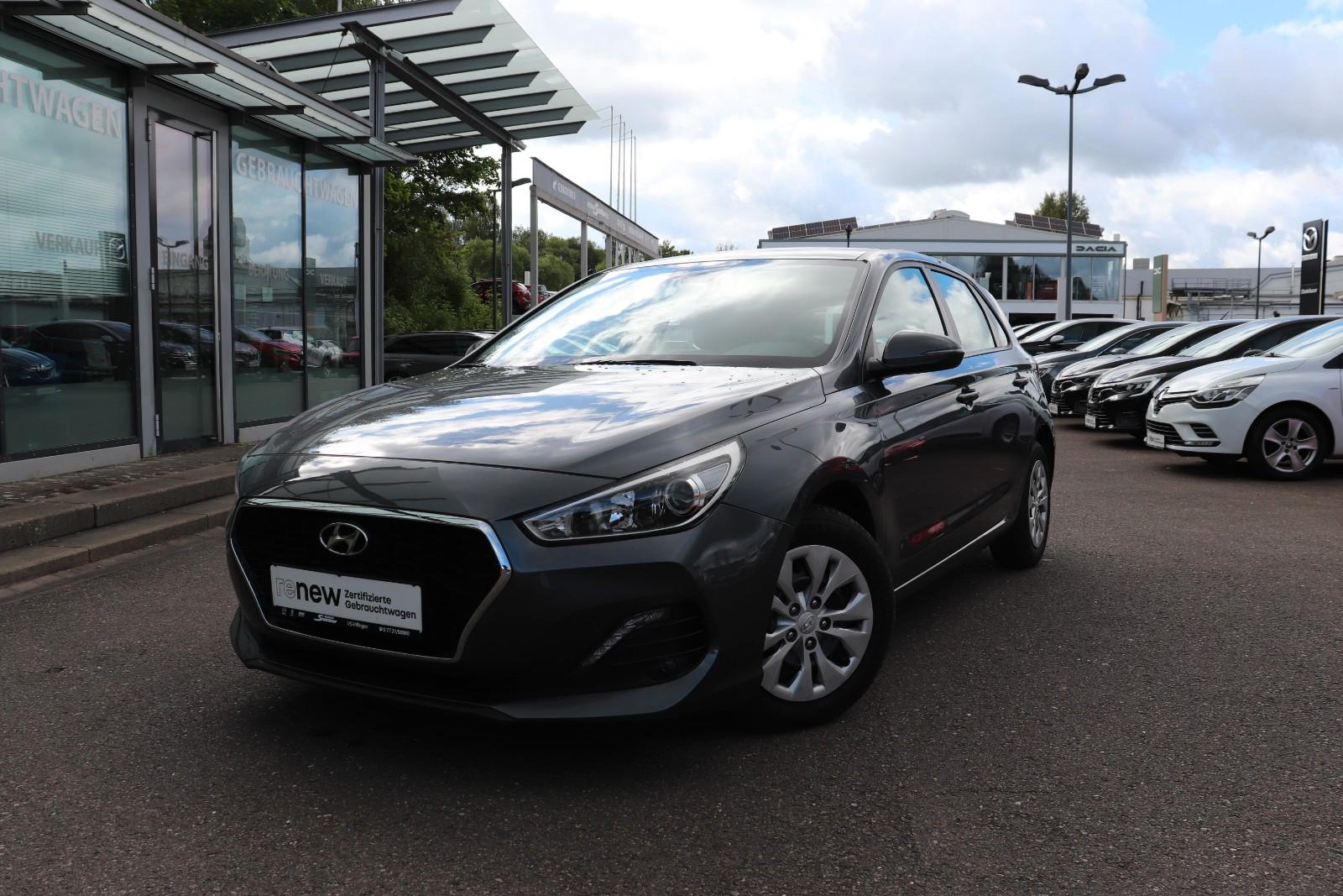 Hyundai i30 Select, Navigation, SHZ, PDC