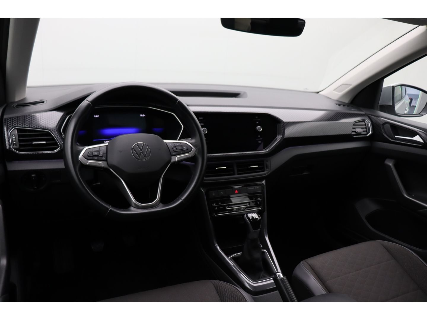 Fahrzeugabbildung Volkswagen T-Cross Style ACC LED NAVI Kamera