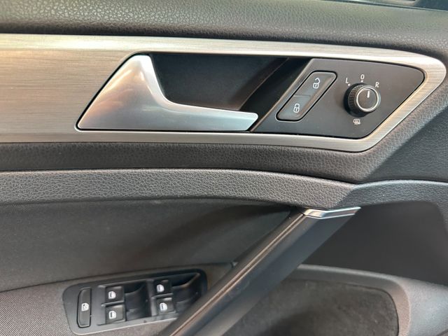 Volkswagen Golf VII *ISOFIX*A-HOLD*KLIMA*