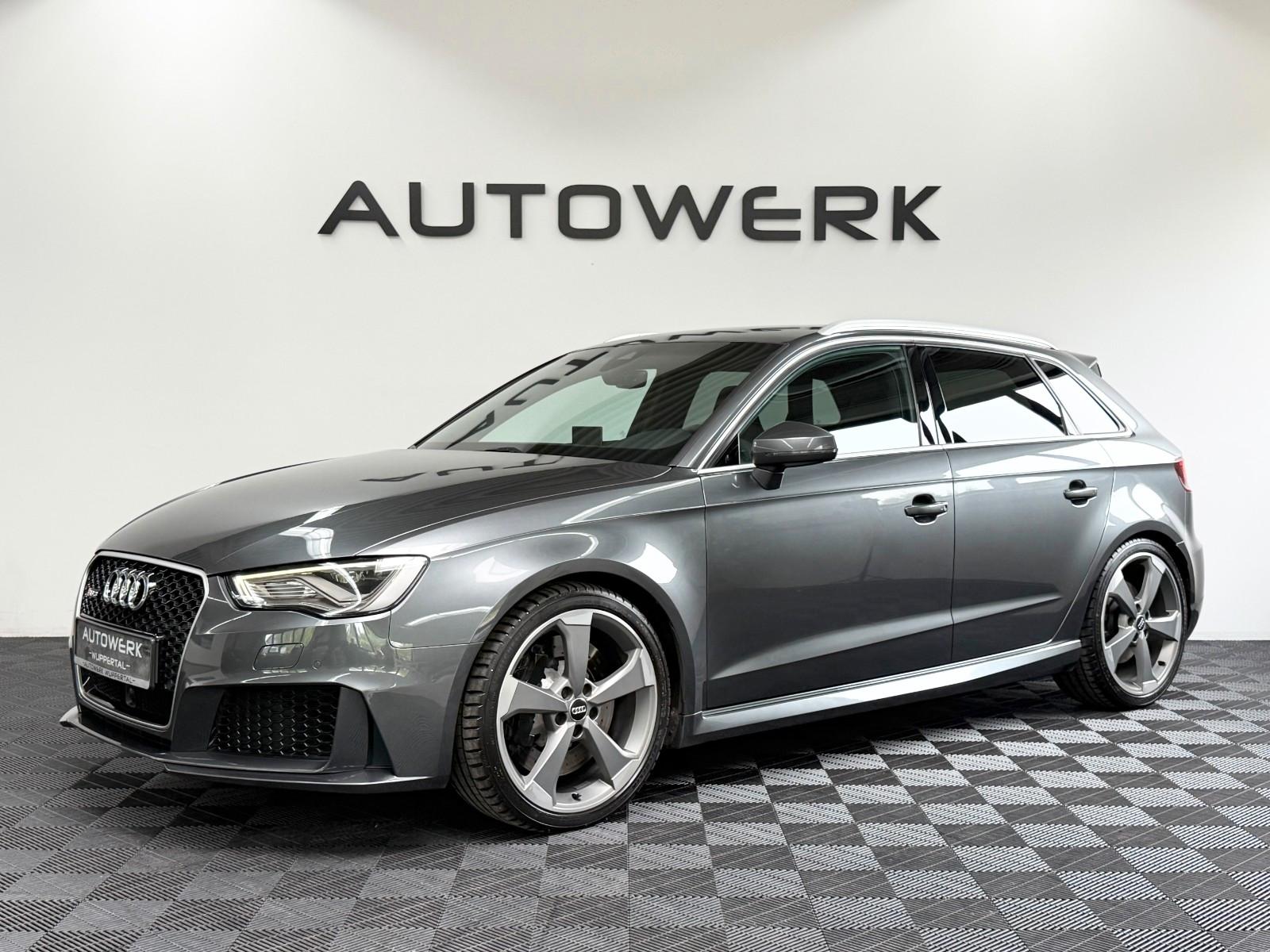 Audi RS3 Sportback 2.5 TFSI Quattro*SCHALE*KAMERA*