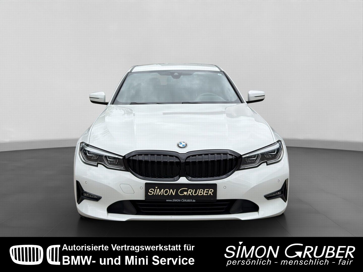 Fahrzeugabbildung BMW 318 i Adv Shadow HUD SHZ Innovationspaket Kamera