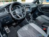 Volkswagen Tiguan R-Line 1.5TSI DSG MATRIX/NAVI/ACC/AHK/SHZ - VW Tiguan Gebrauchtwagen in Augsburg