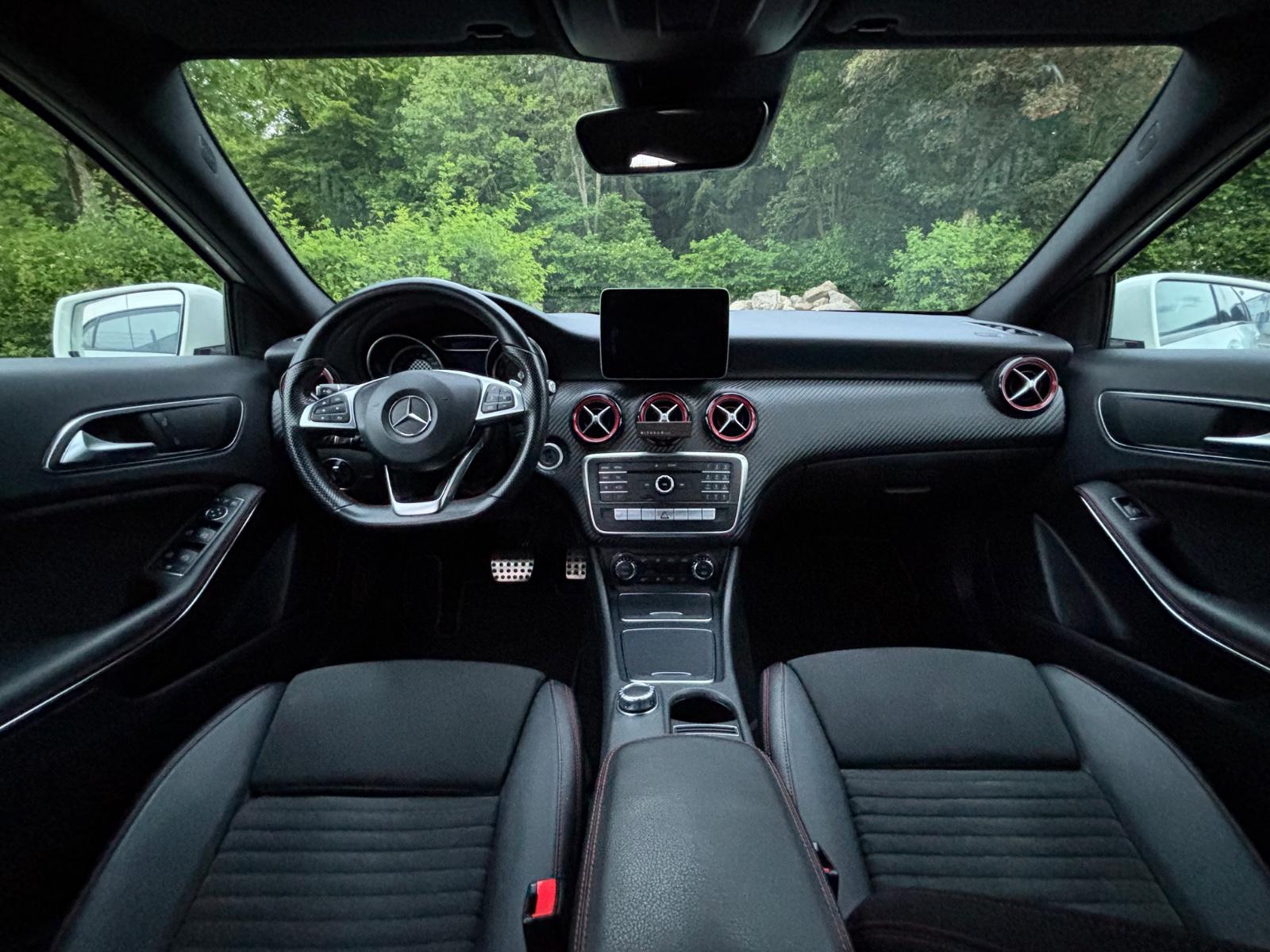 Mercedes-Benz A 250 4MATIC DCT AMG Sport (Line)