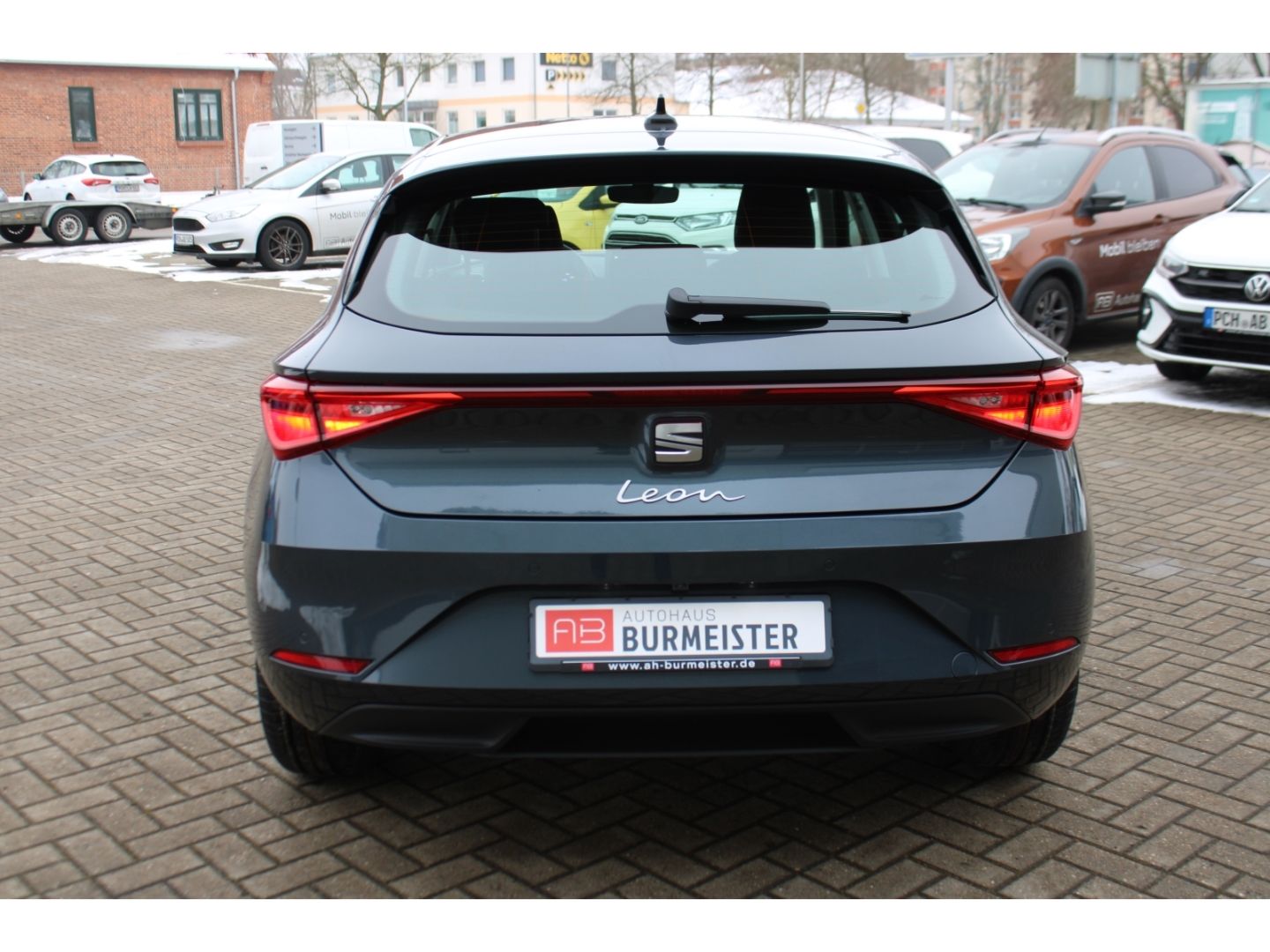 Fahrzeugabbildung SEAT Leon 1,5 TSi Style ACC LED Navi FullLink DAB RFK