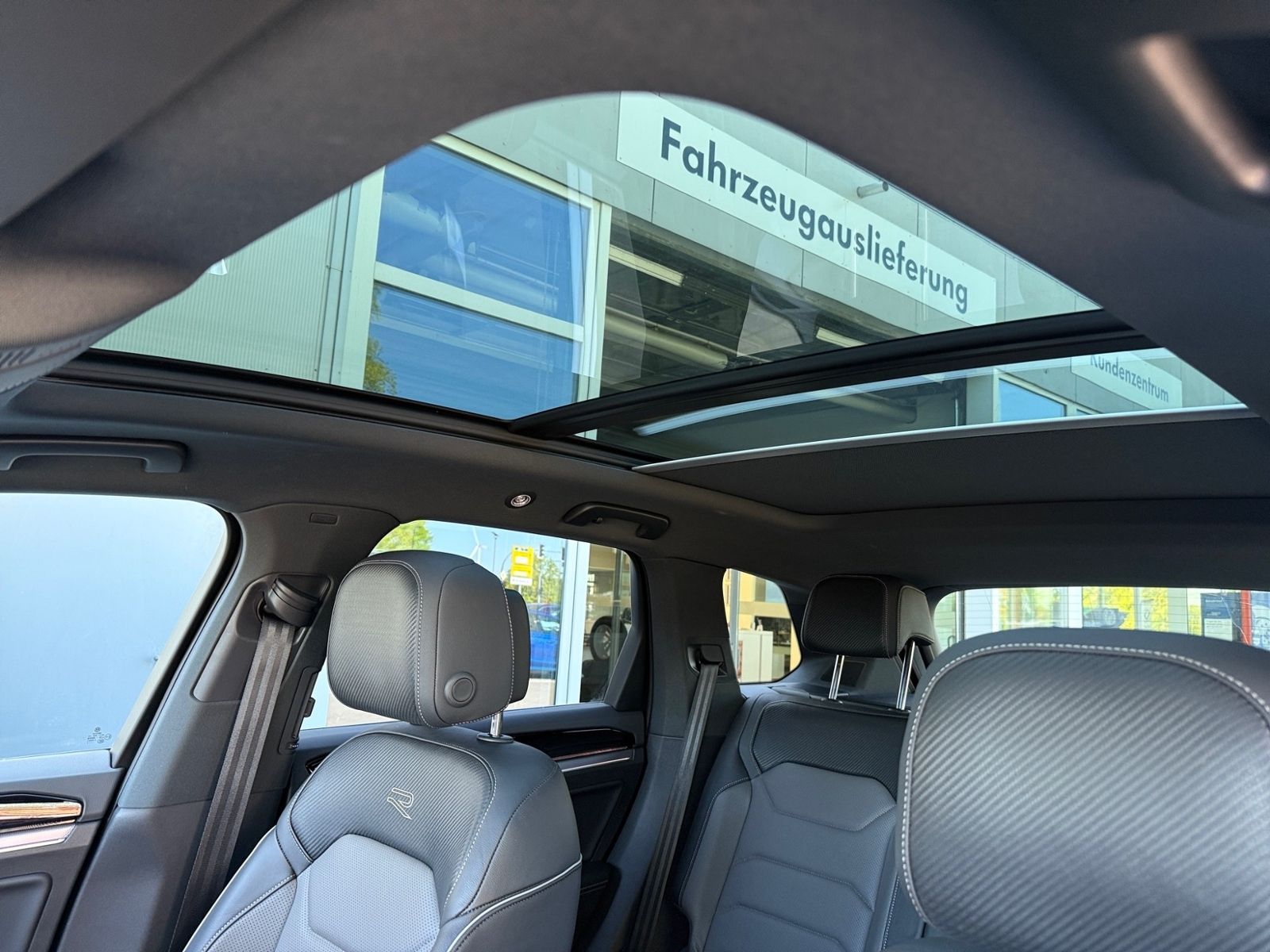 Volkswagen Touareg 3.0 TDI V6 4M R-LINE BLACK AHK DYNAUDIO foto 22