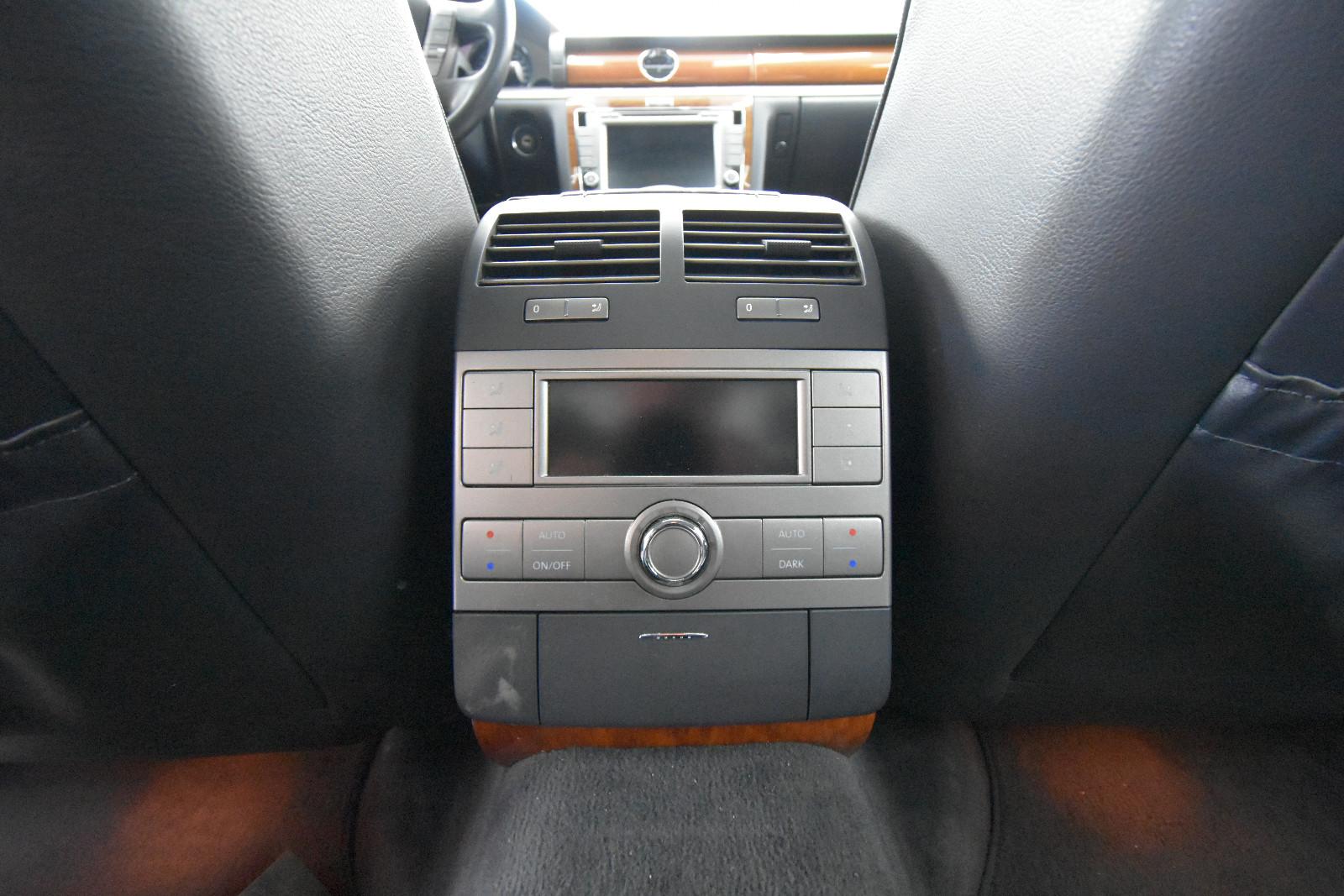 Volkswagen Phaeton V6 5.Sitzer 4Motion NAVI SHZ 4Zonenklima