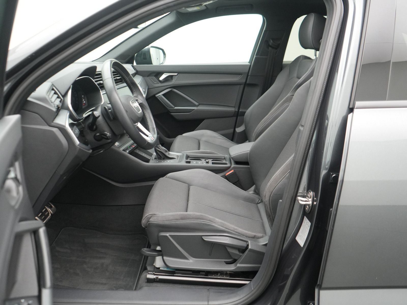 Audi Q3 Sportback 45 e S line S-TRON PANO MATRIX ACC foto 14