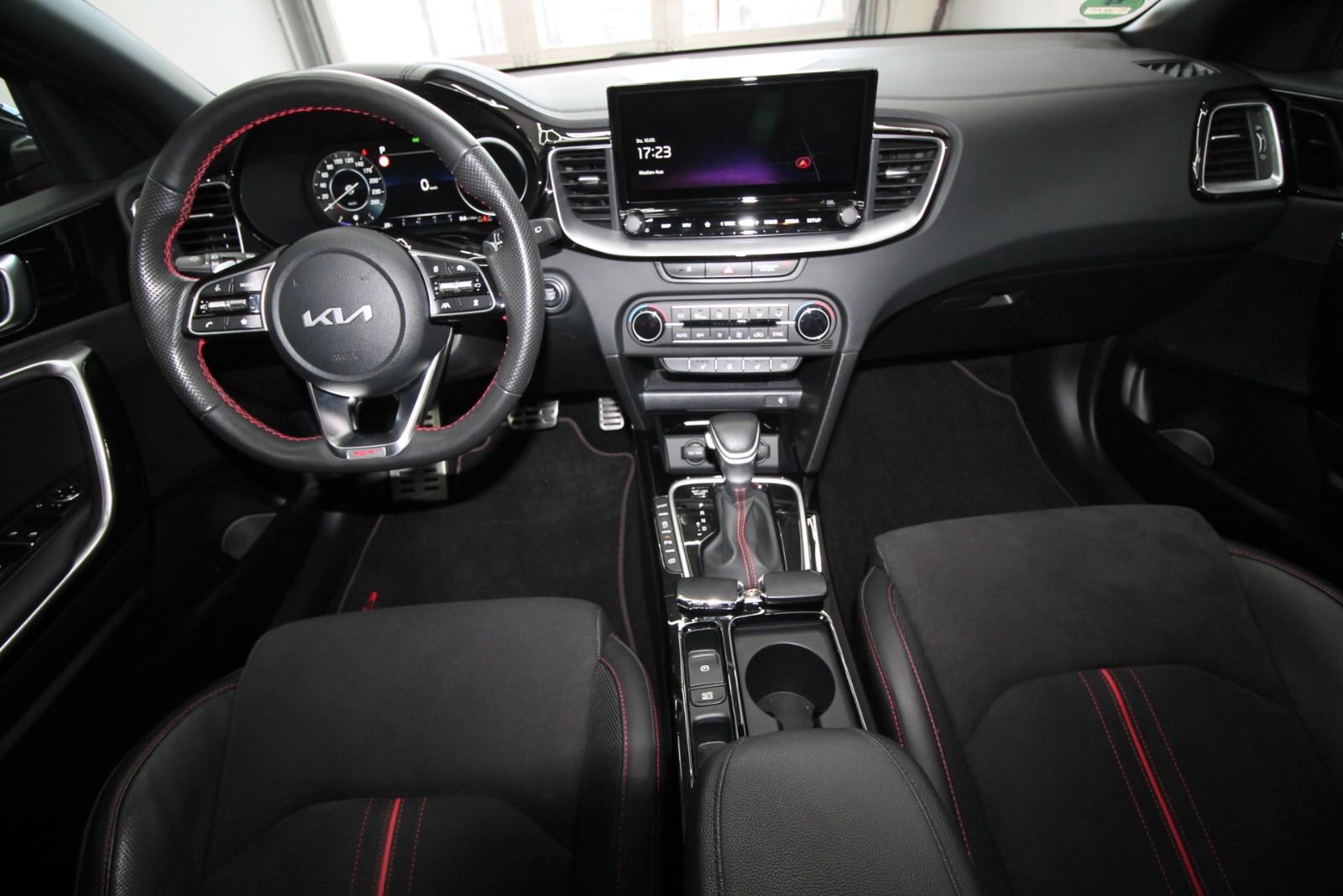 Kia ProCeed GT 1,6 T-GDi LED Virtual ACC Kamera Klap