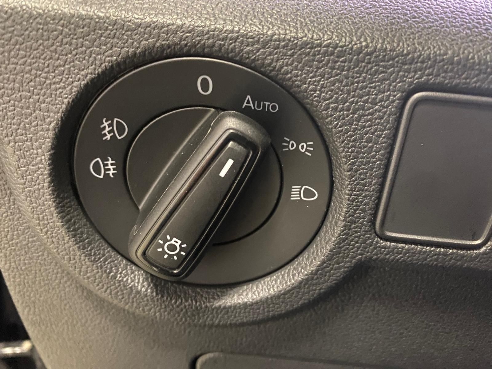 Fahrzeugabbildung Volkswagen T-Cross 1.5 TSI DSG Style R-Line+ACC+RFK+APP+LED