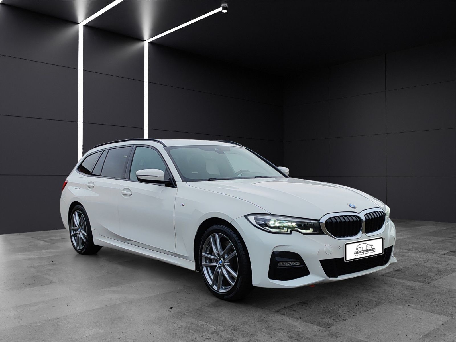 Fahrzeugabbildung BMW 330 d Touring xDrive M Sport/AHK/Hifi/Led/1.Hand