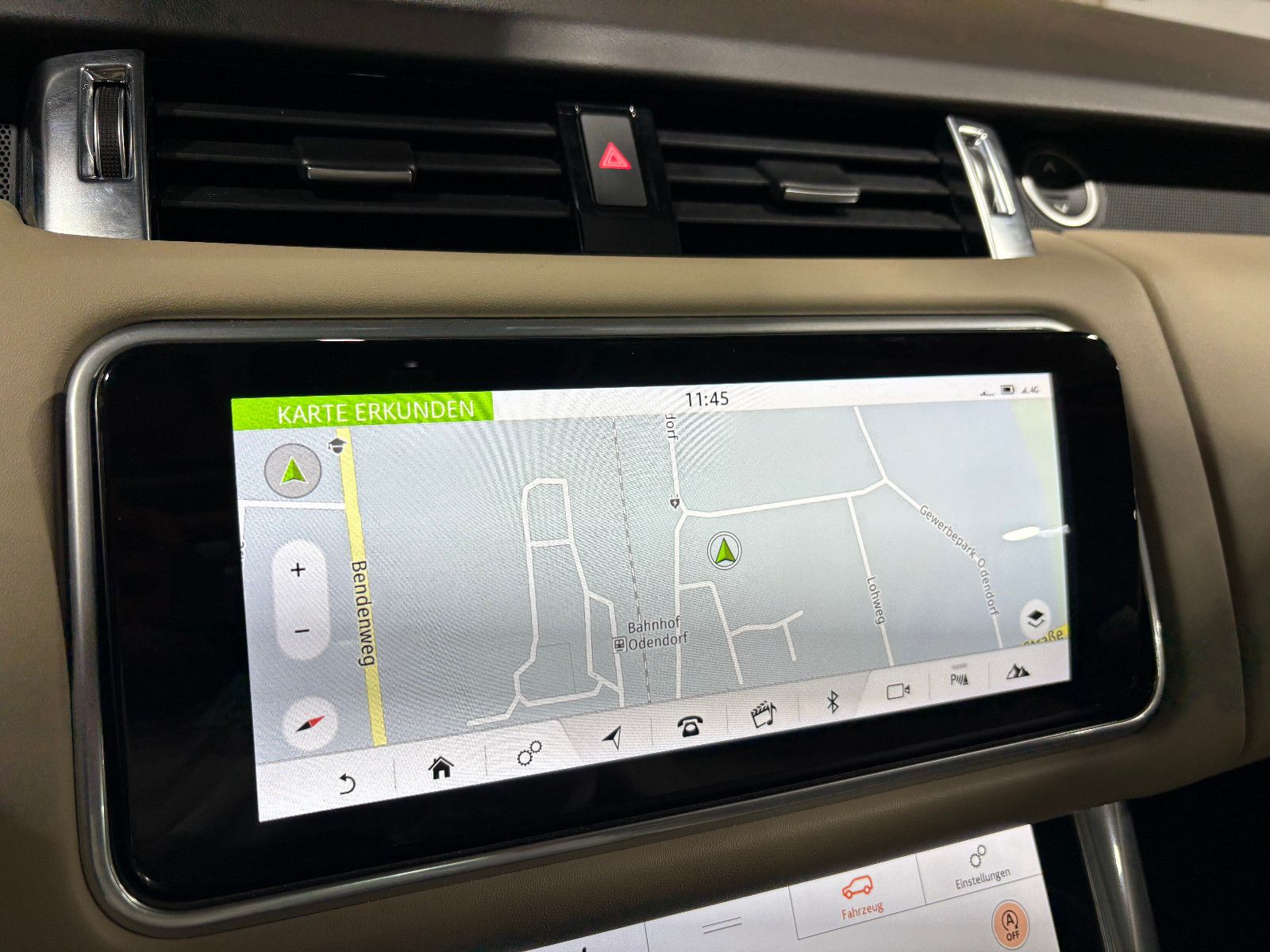 Fahrzeugabbildung Land Rover Range Rover Sport HSE Dynamic Hybrid/PANO/MEMORY