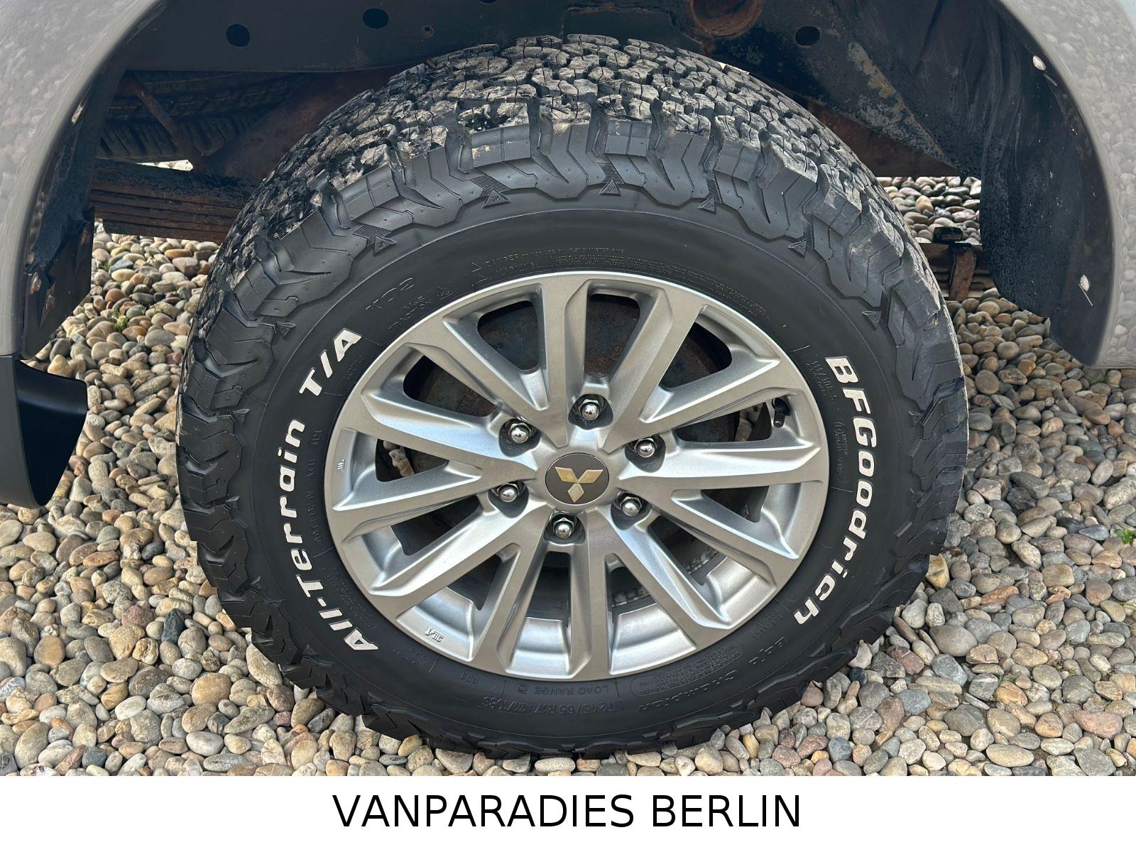 MITSUBISHI L200 2.4 DI-D 184ch 4X4 BVA Double Cabine Couvre Benne Crochet Attelage - 1ERE MAIN