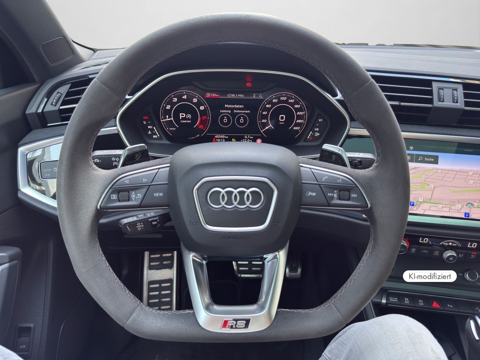 Audi RSQ3 - Bild 10