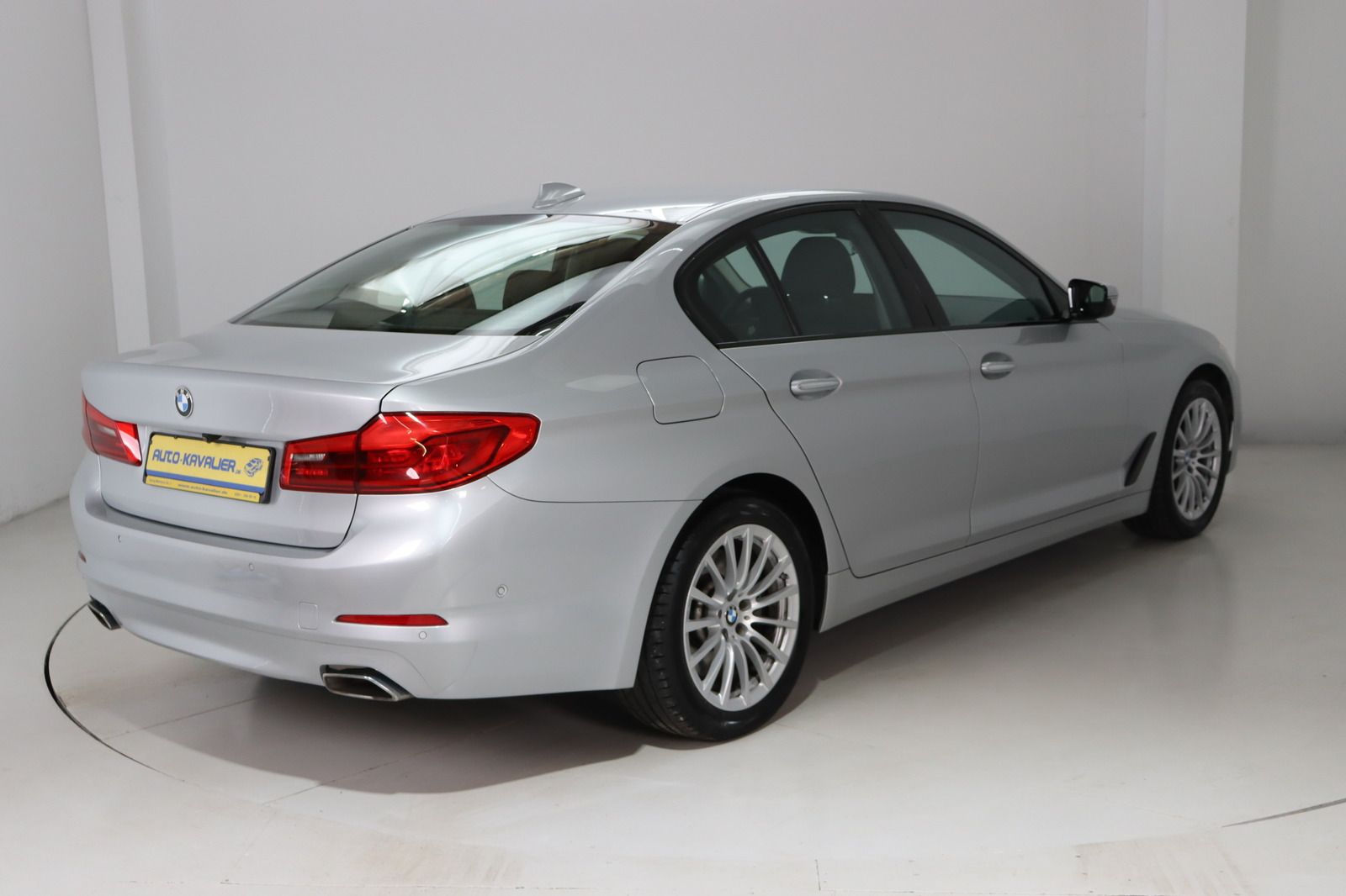 Fahrzeugabbildung BMW 540 i xDrive * HUD * Soft-Close * Night * SC * M