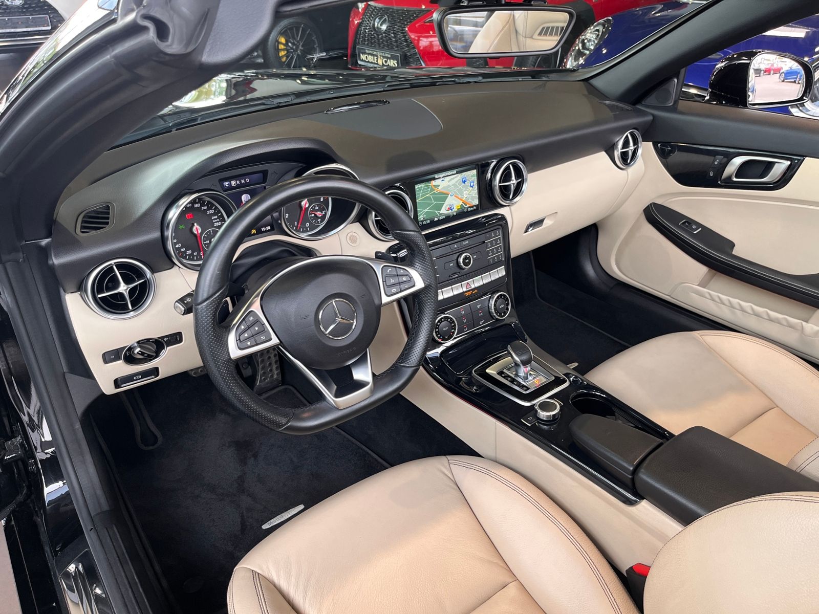Fahrzeugabbildung Mercedes-Benz SLC 300 KLIMA NAV SHZ LEDER BEIGE