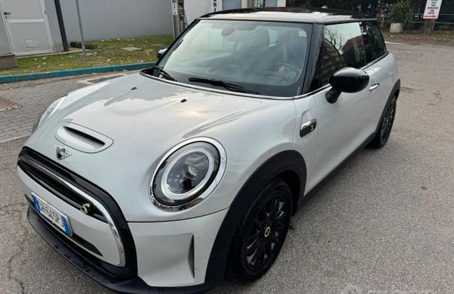 MINI Cooper SE Essential Trim Essential Trim