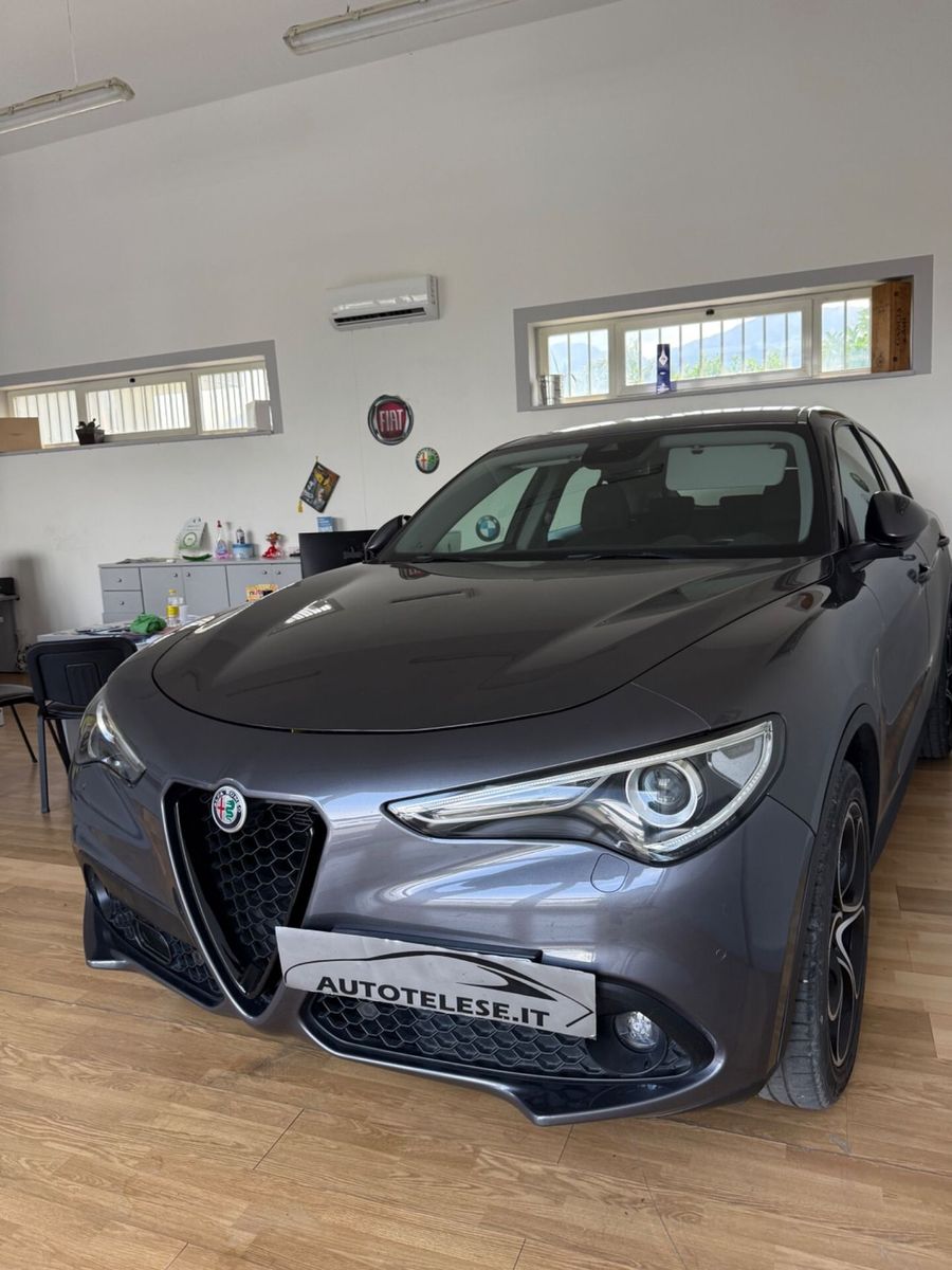 Alfa Romeo Stelvio 2.2 Turbodiesel 190 CV AT8 Q4 imagem 2