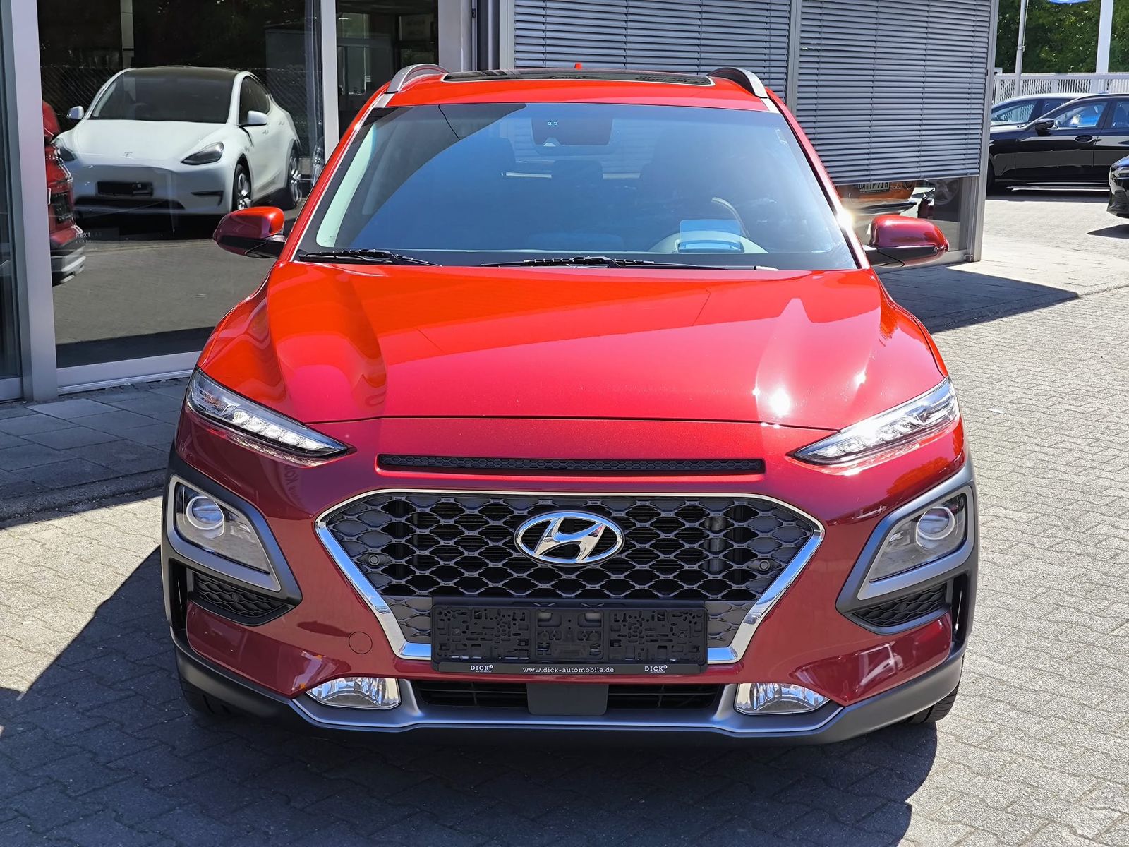 Fahrzeugabbildung Hyundai Kona Premium GLASD+LED+NAVI+KAM+SHZ+AHK+ACC+